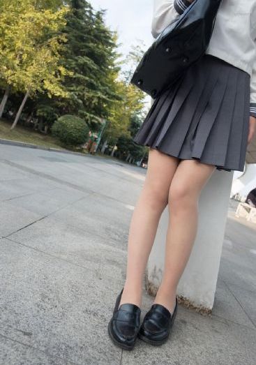 带闺蜜出来玩被她老公说怎么回她_蓝光超清免费观看
