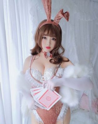 音乐老师的小兔子好可爱_HD手机免费观看完整